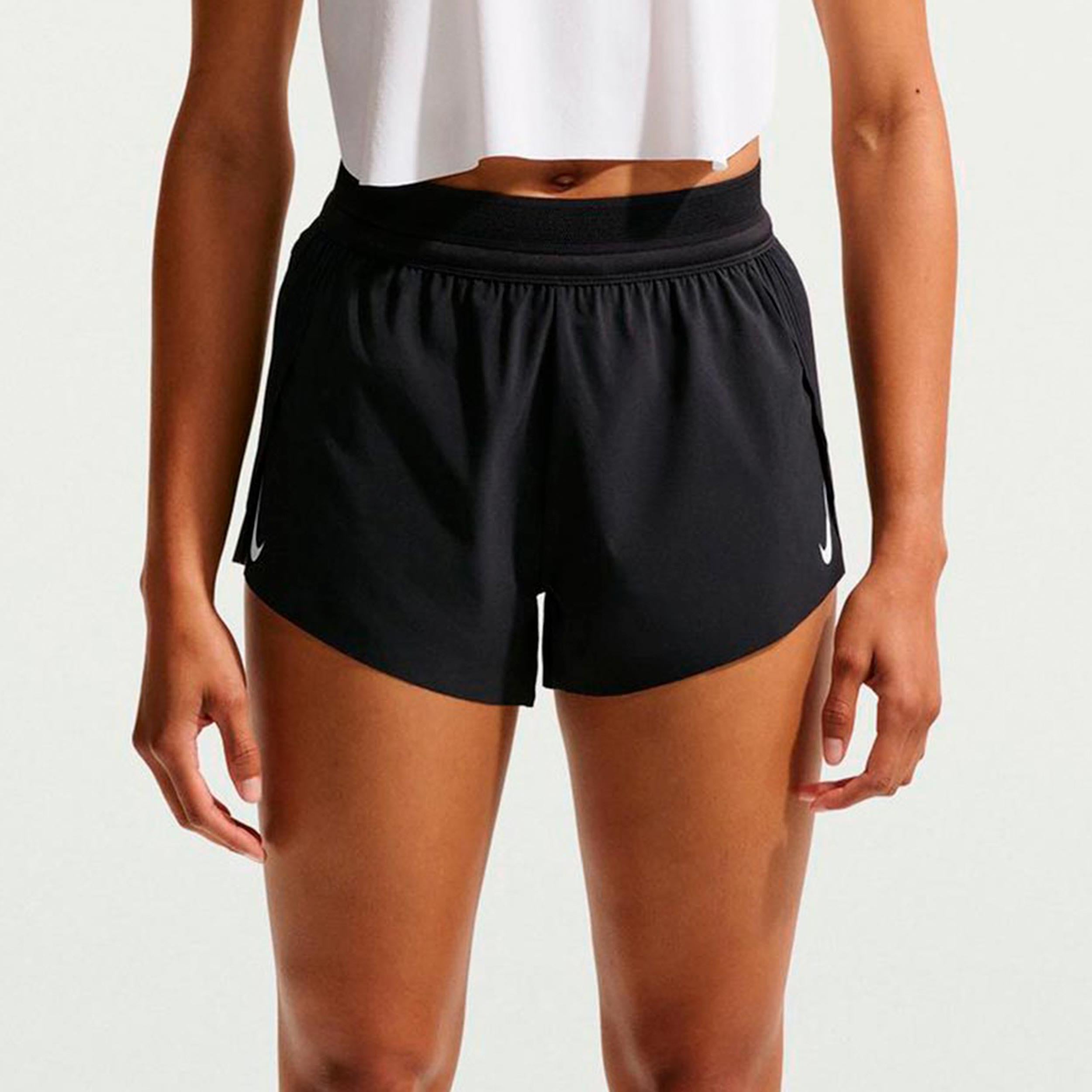 Nike AeroSwift Laufshorts Damen - schwarz, weiß