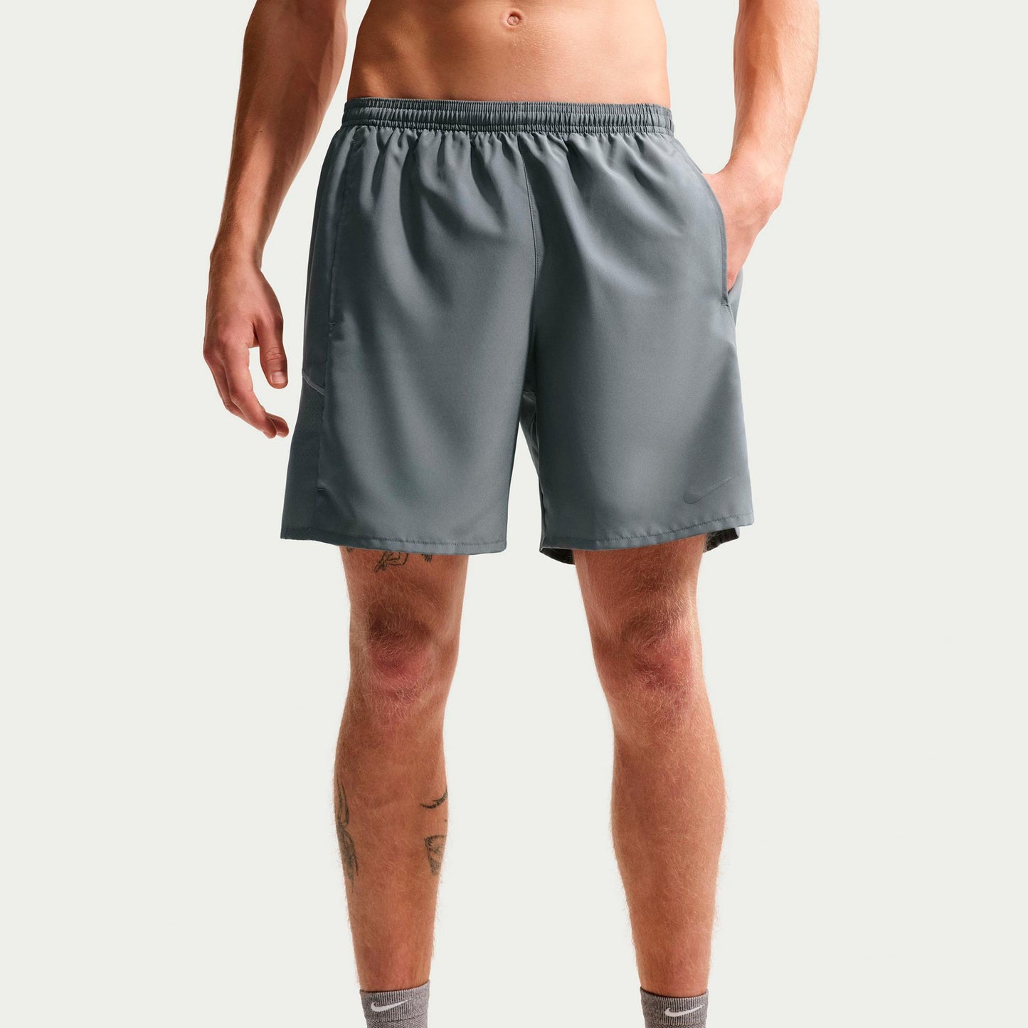 Nike Miler 7in  Running shorts Men - grey, silver