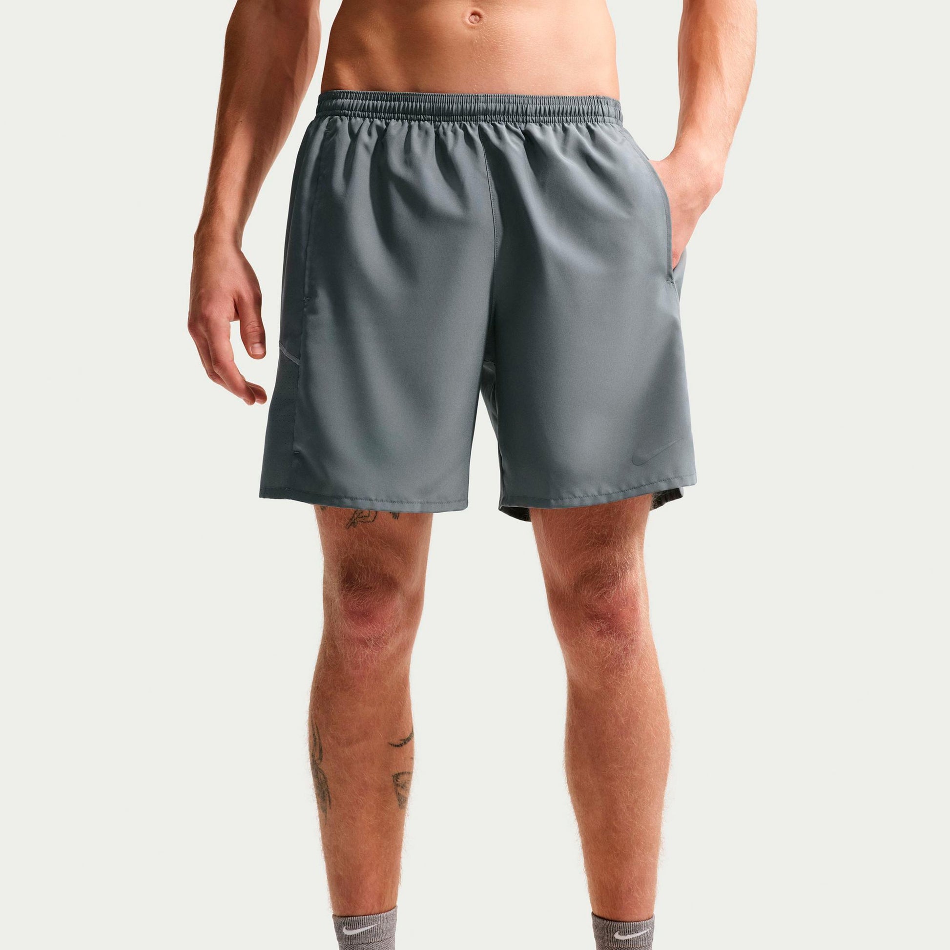 Nike Miler 7in  Running shorts Men - grey, silver