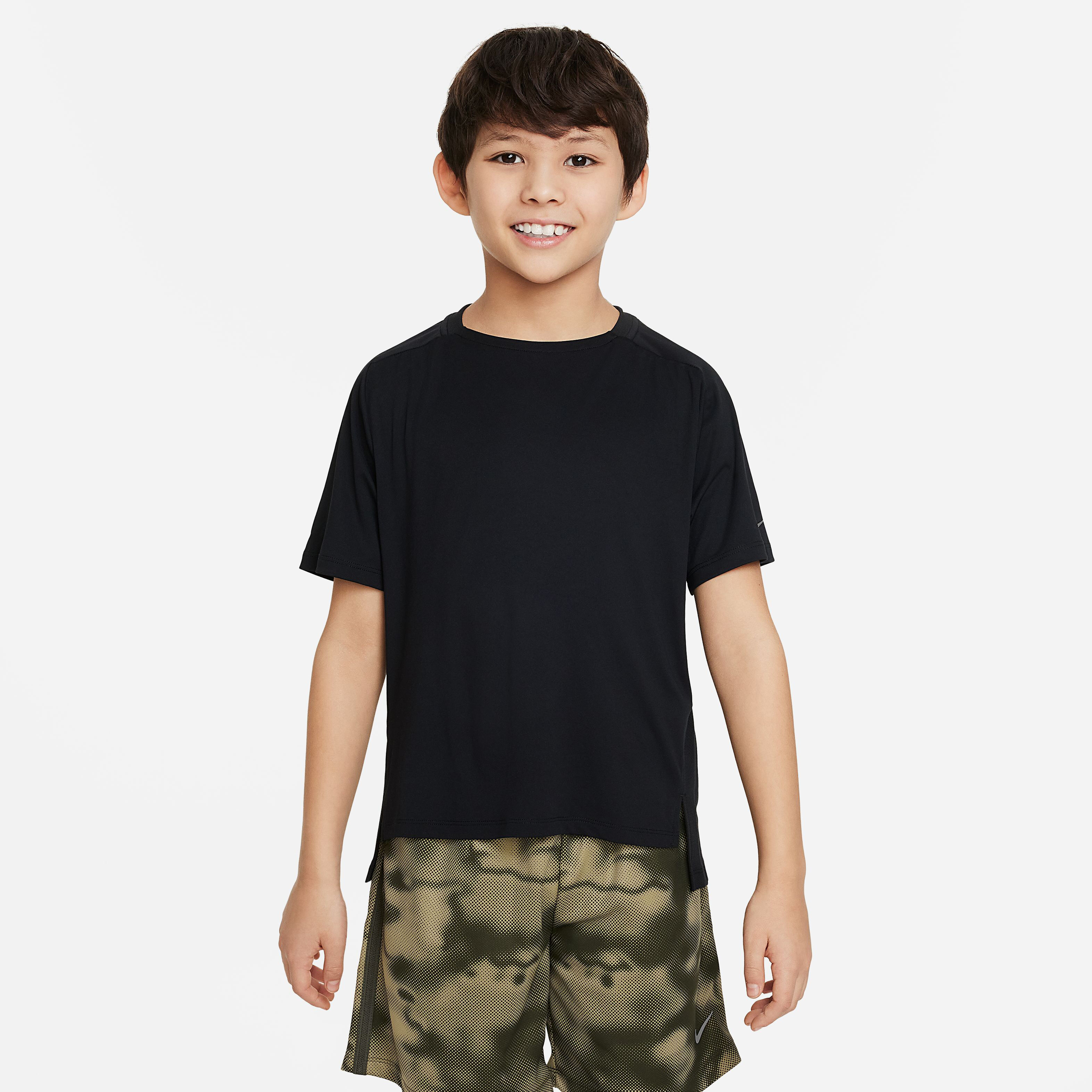 Boys nike camo shorts clearance