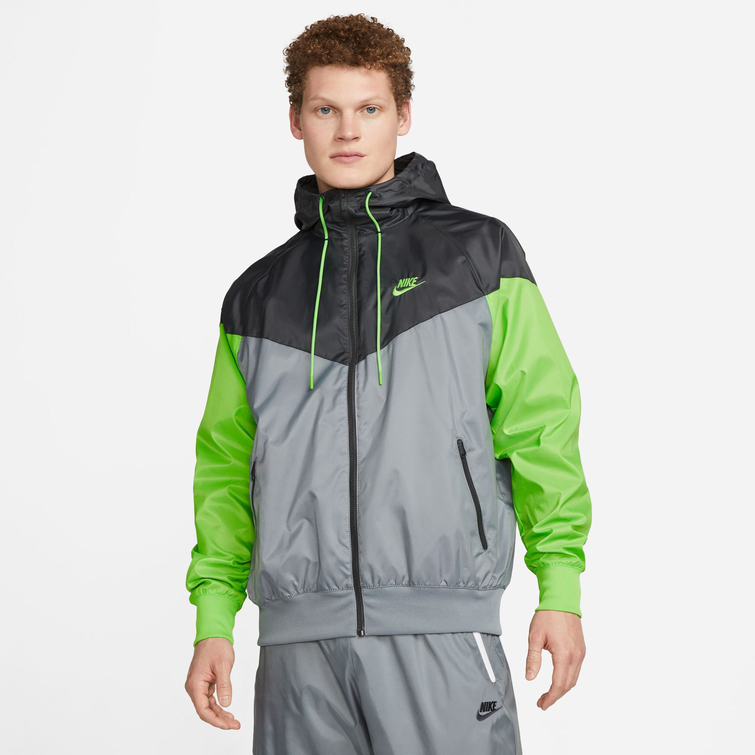 Buy Nike Sportswear Heritage Essential Windrunner Training Jacket Men Grey Neon Green online Running Point COM