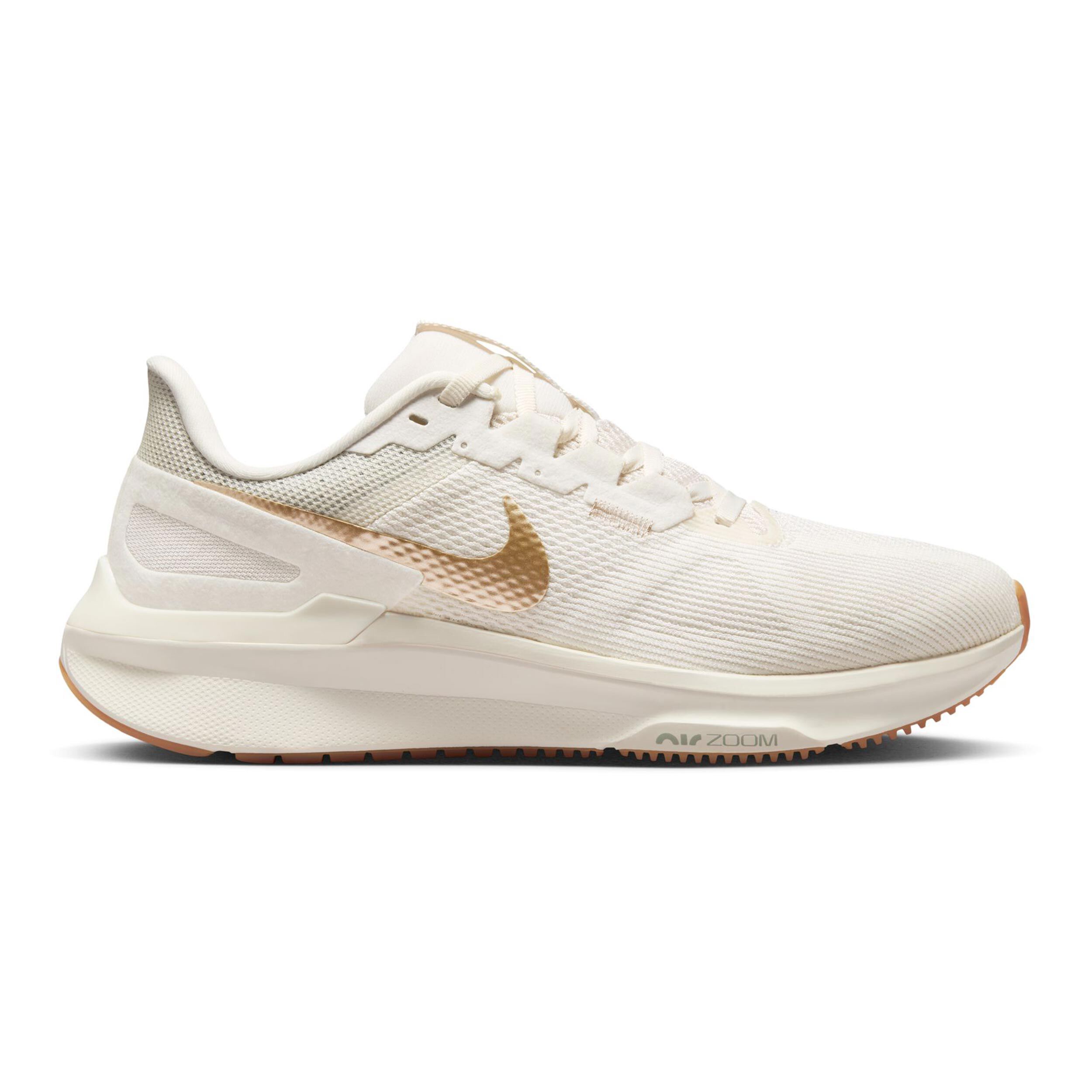 Nike support running trainers best sale