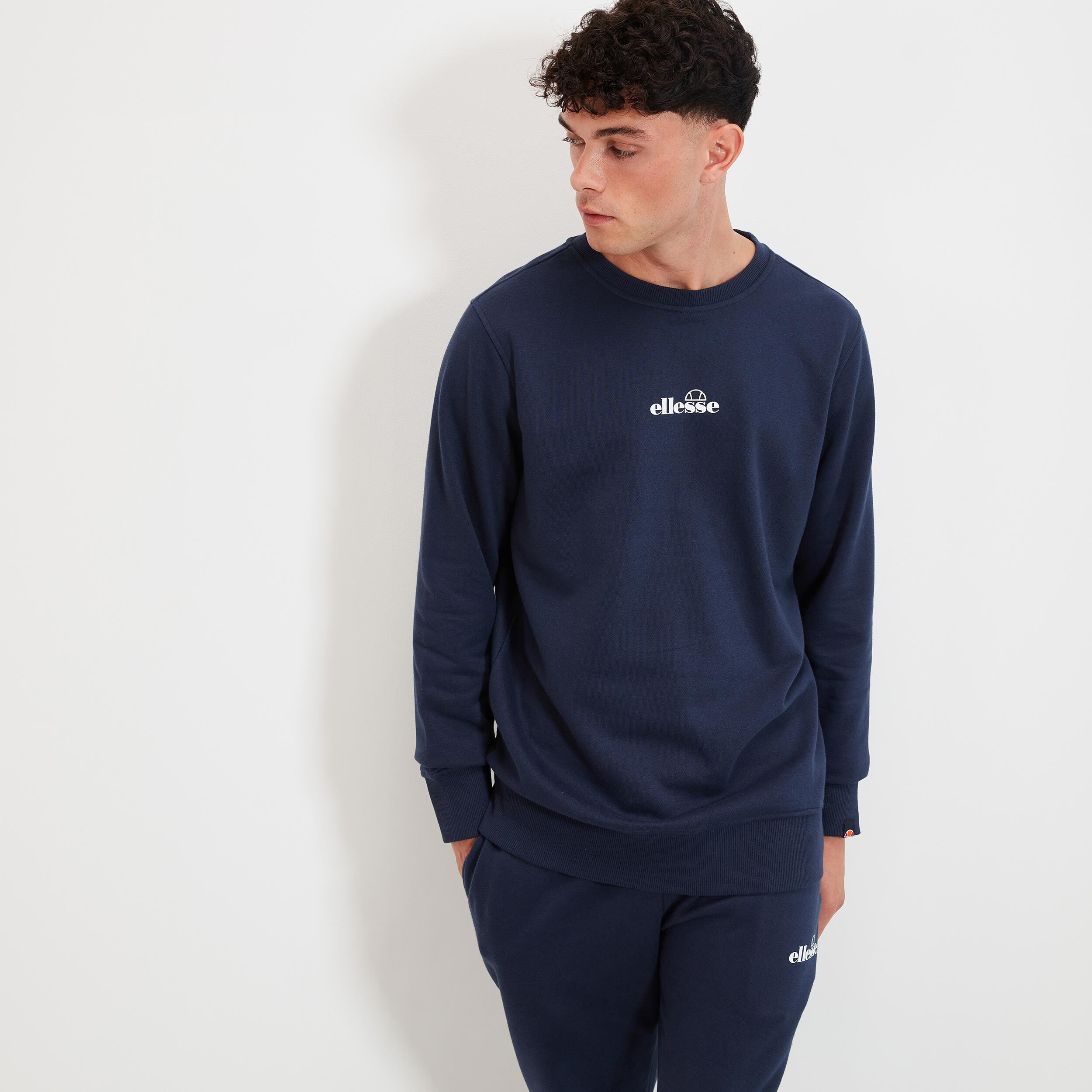 Buy Ellesse Kiamto Sweatshirt Men Dark Blue online | Running Point COM