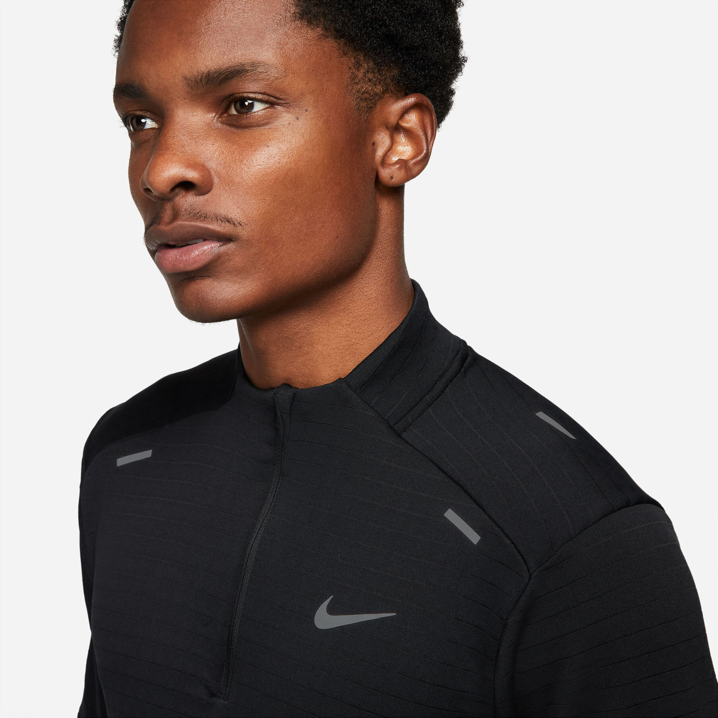 Buy Nike Therma Fit Repel Element Half Zip Long Sleeve Men Black online Running Point COM