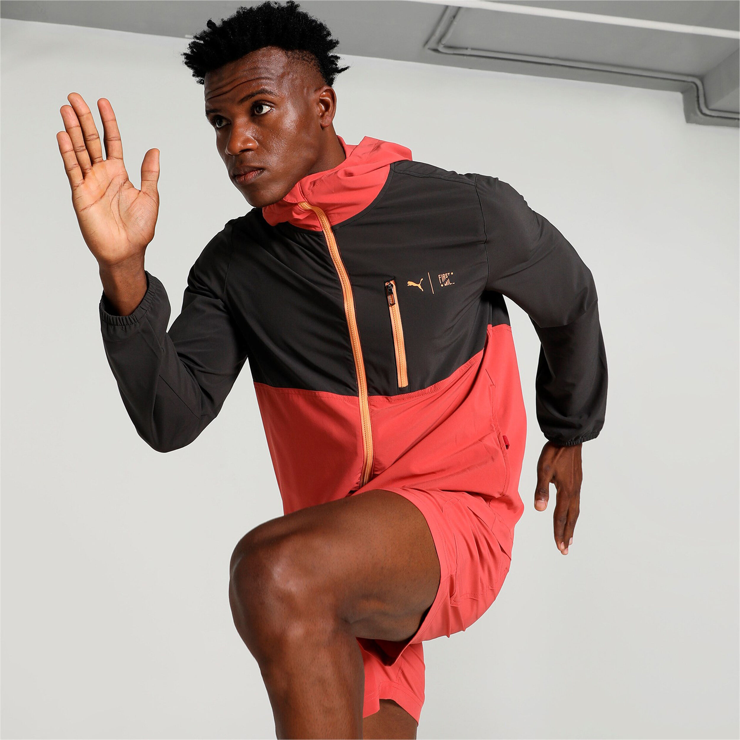 Buy Puma First Mile Woven Running Jacket Men Black Red online Running Point COM
