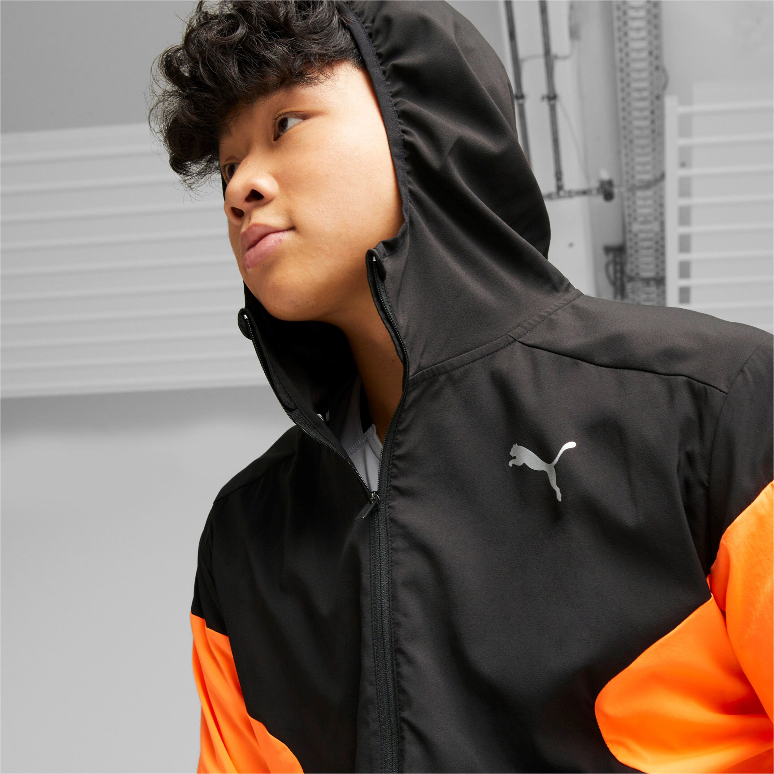 Buy Puma Run Lightweight Running Jacket Men Black Orange online Running Point COM