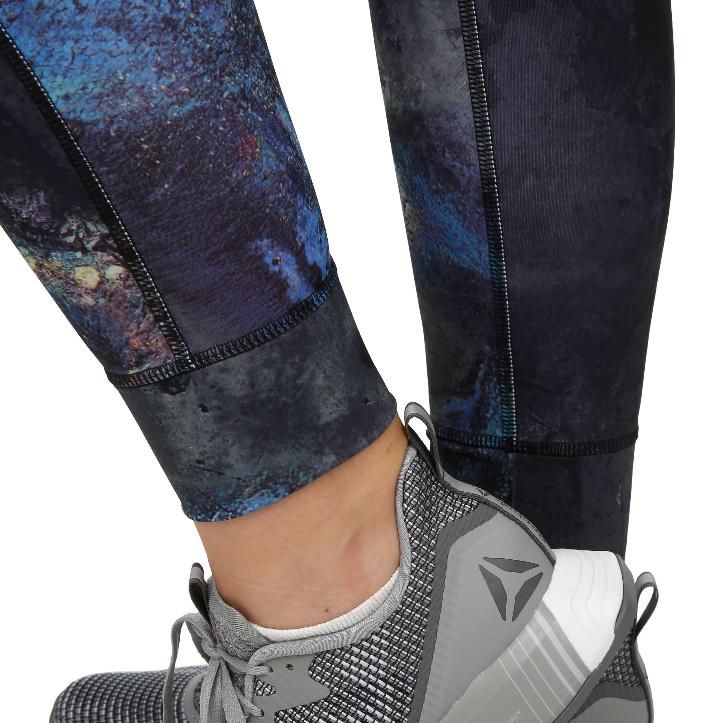 Buy Reebok Lux Bold Oil Slick Tight Women Black Blue online Running Point COM