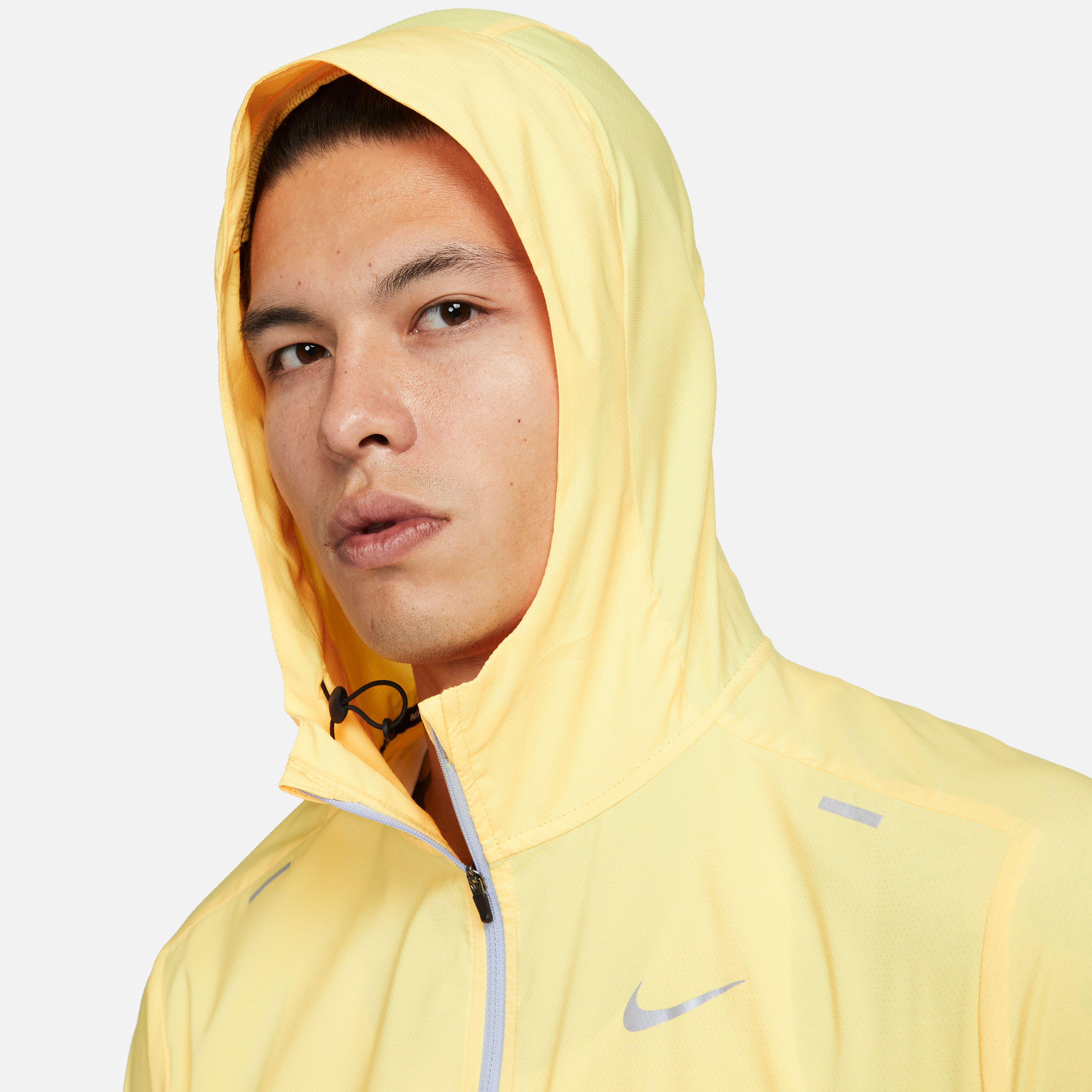 Buy Nike Windrunner Running Jacket Men Yellow Grey online Running Point COM