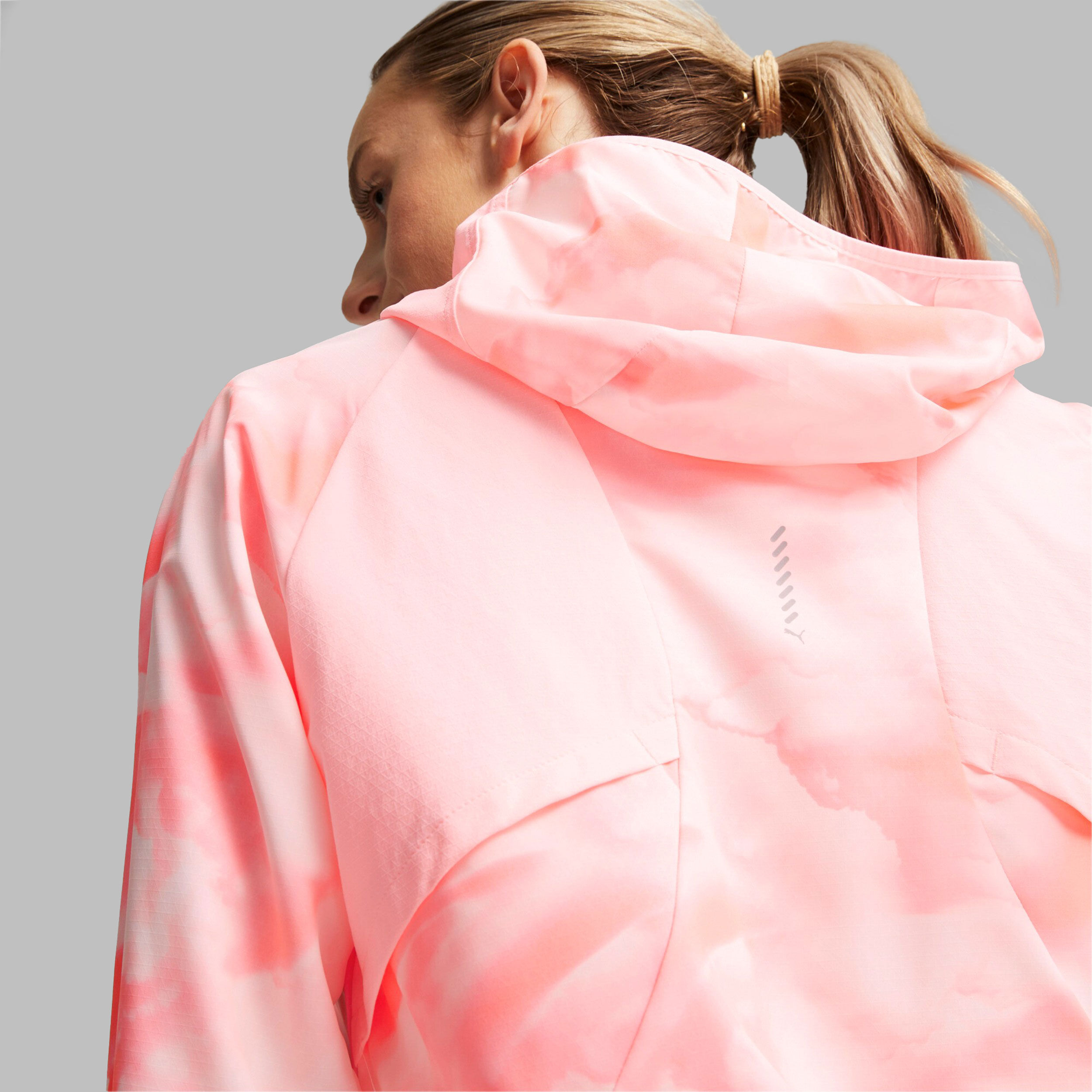 Buy Puma Run Ultraweave Running Jacket Women Pink online Running Point COM
