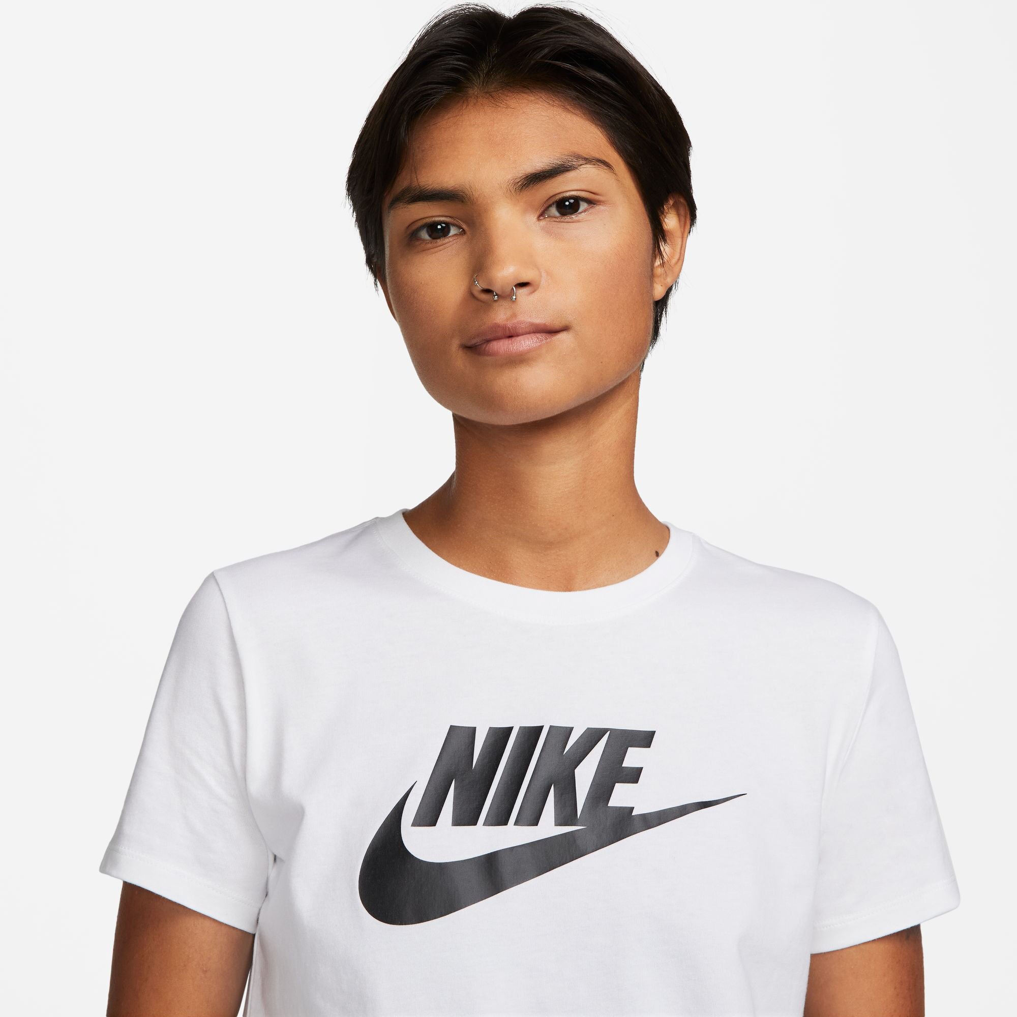Buy Nike New Sportswear Essential Icon Futura T Shirt Women White online Running Point COM