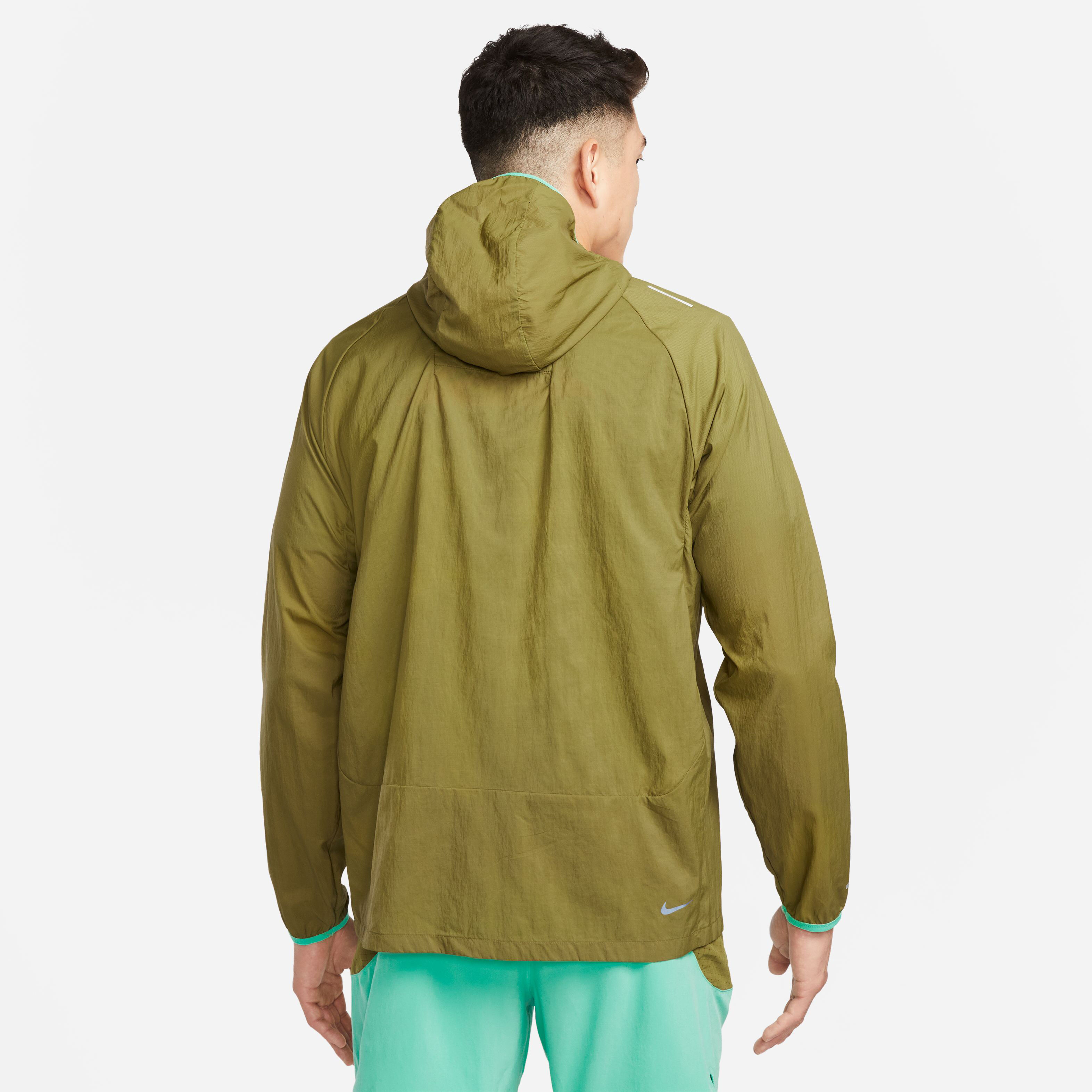 Buy Nike Aireez Lightweight Running Jacket Men Olive online