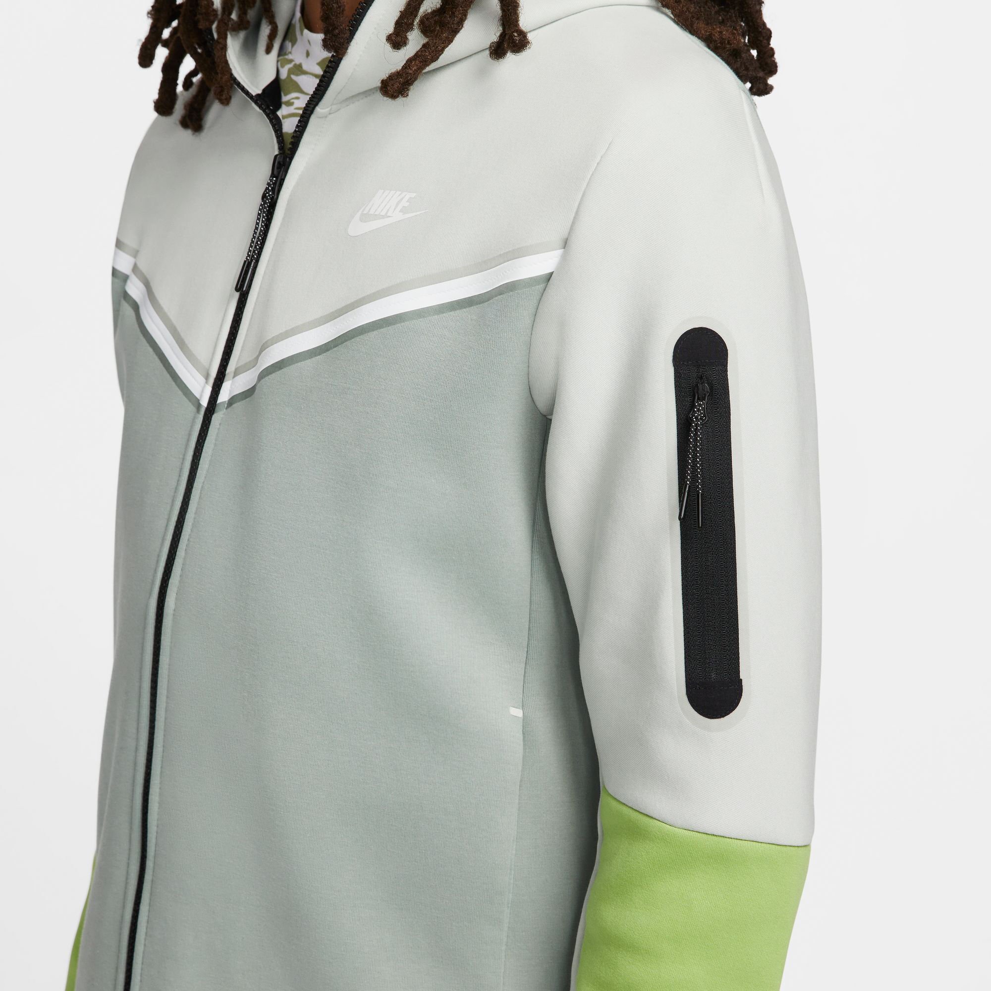 Green and best sale white tech fleece