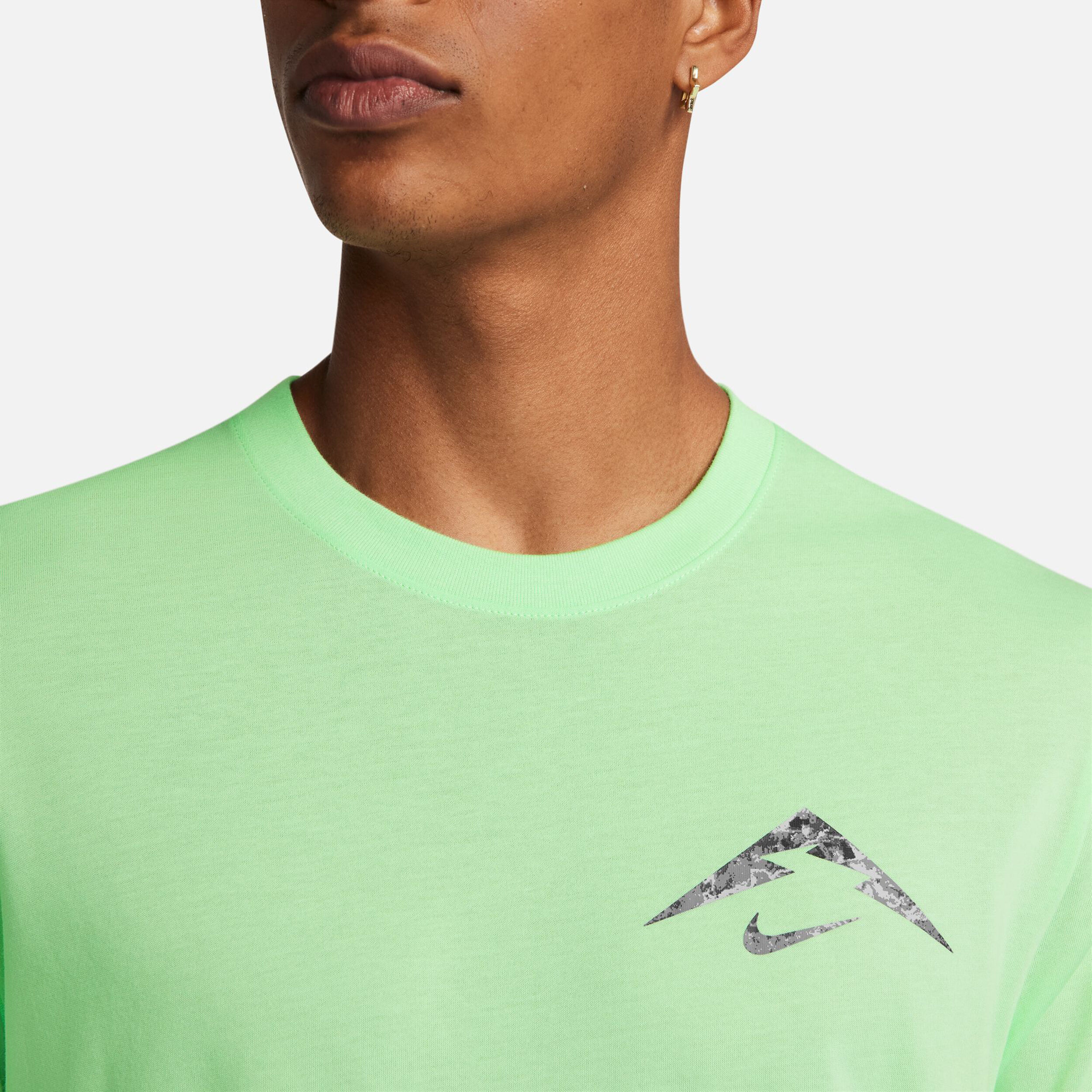 Mint green nike shirt mens hot sale