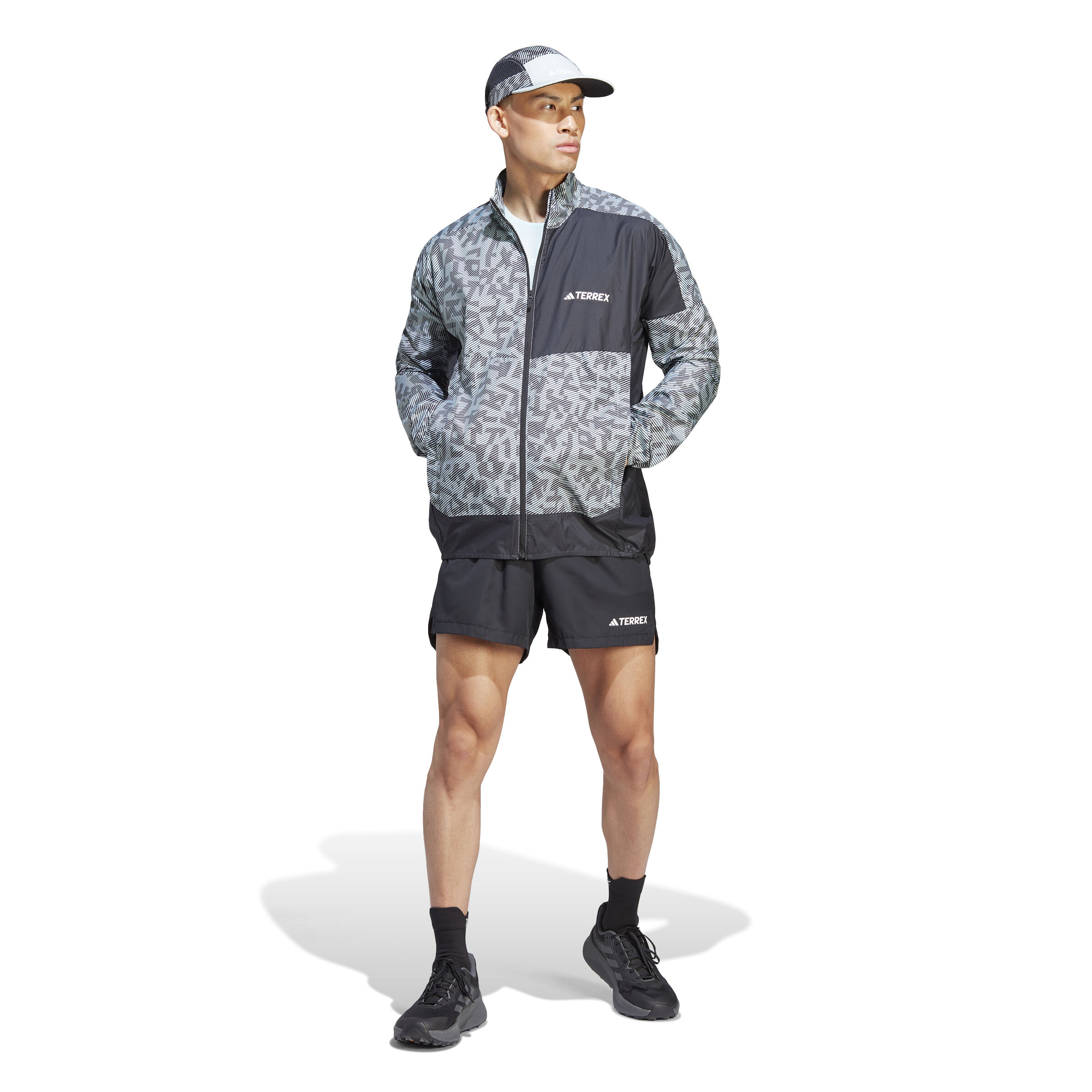 THEREDTHREAD / ザレッドスレッド】G tech trail running jacket