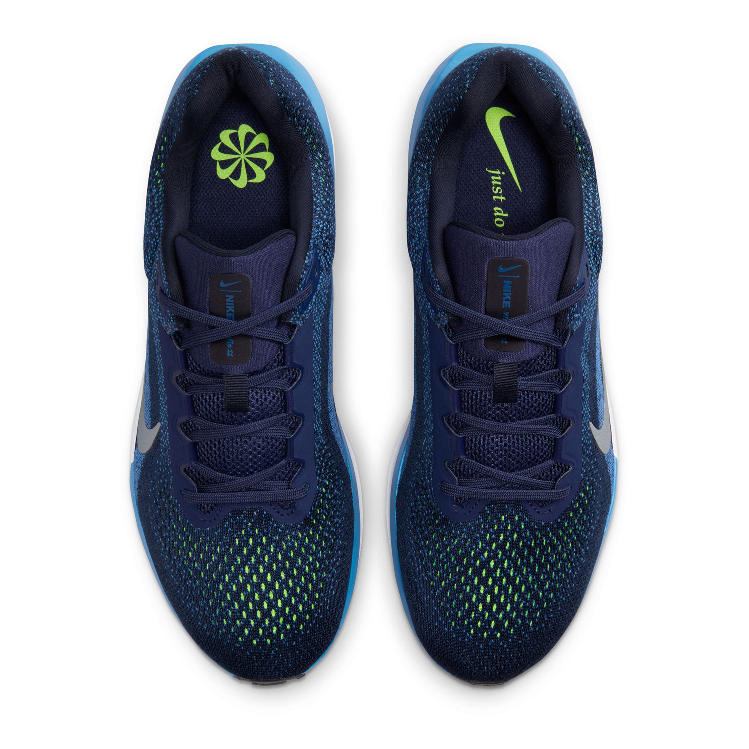 Navy blue nike sneakers mens hotsell