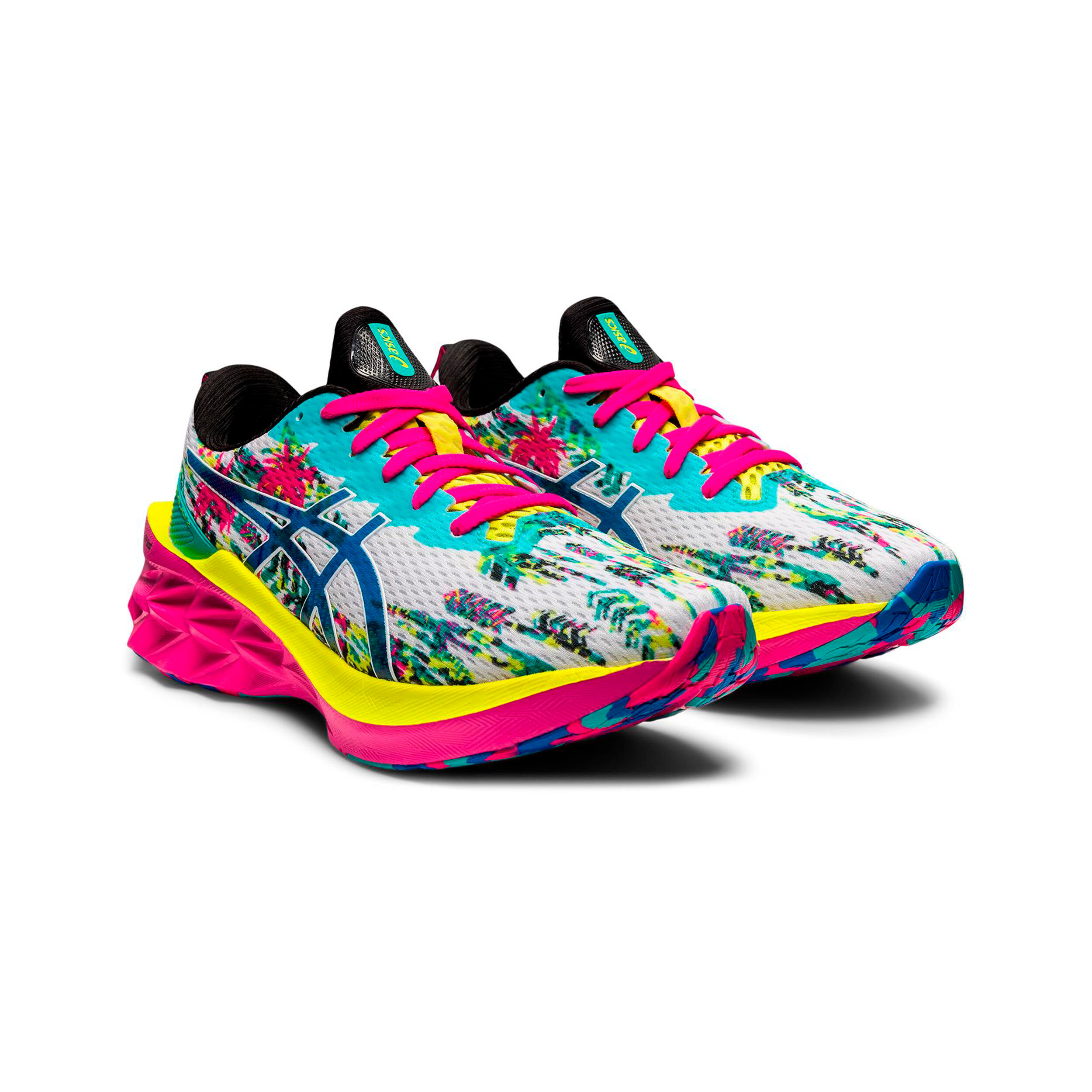 Novablast 2 Color Injection Neutral Running Shoe Women White Multicoloured