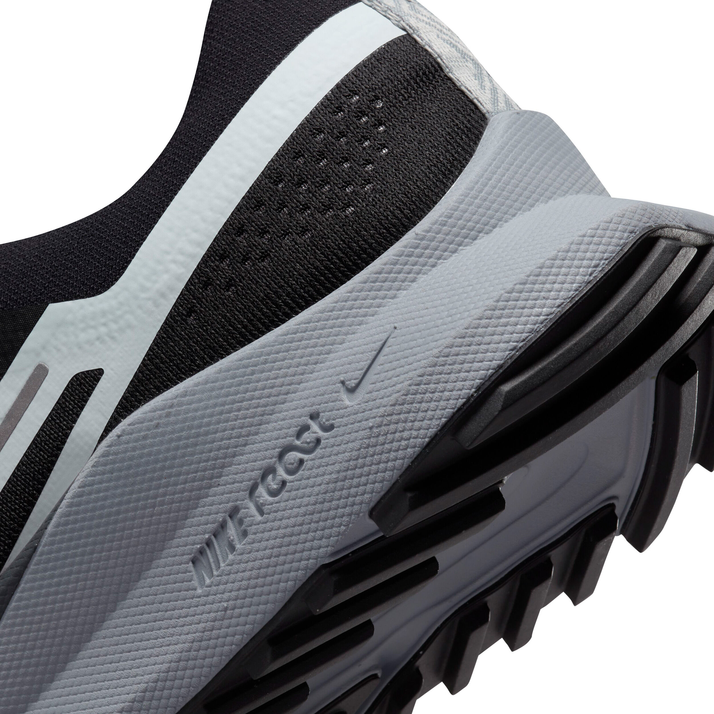 Buy Nike Pegasus Trail 4 Trail Running Shoe Men Black Grey online Running Point COM