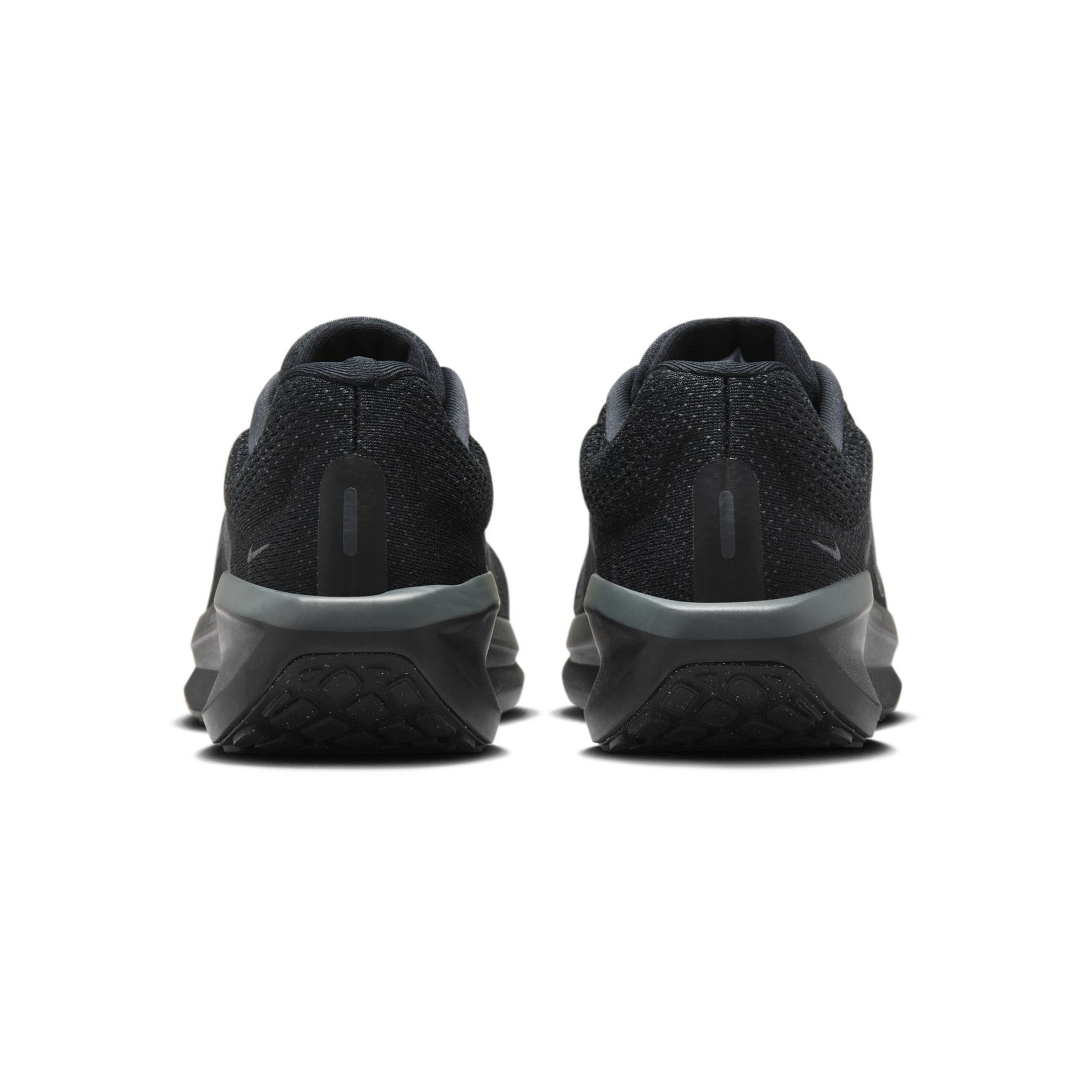 Winflo 11 Neutral Running Shoe Men Black