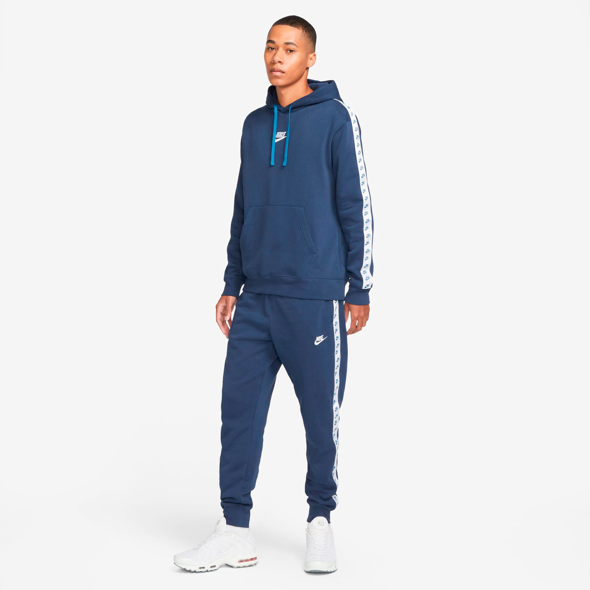 Buy Nike Sportswear Sport Essentials Fleece Tracksuit Men Dark Blue White online Running Point COM