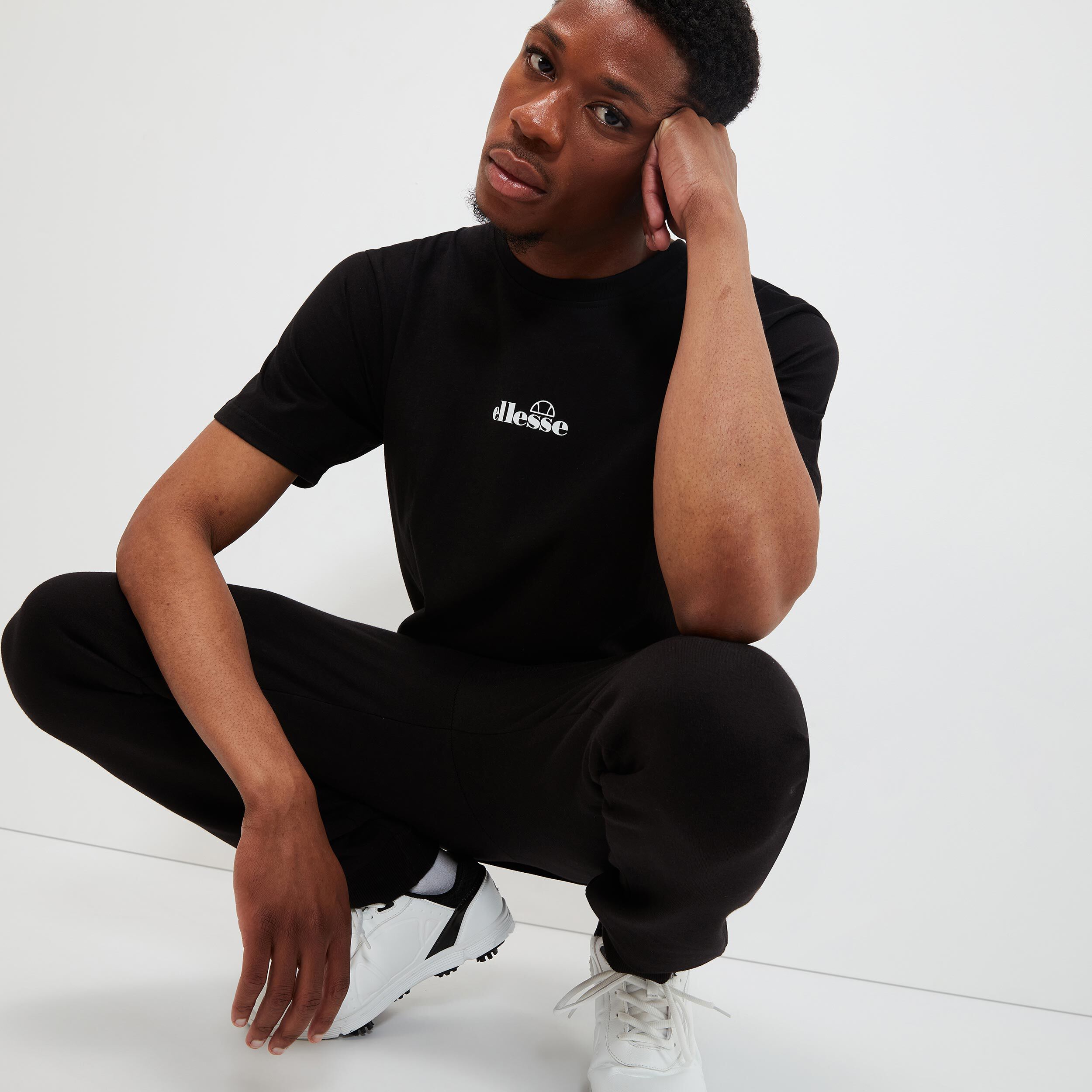 Buy Ellesse Ollio T-Shirt Men Black online | Running Point COM