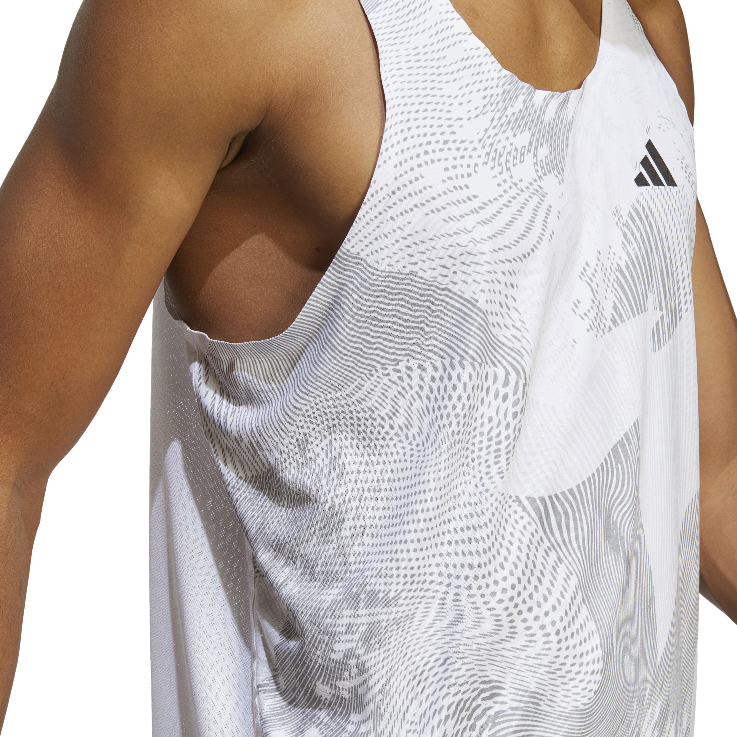 adidas - アディダス adidas タンクトップ ノースリーブ 白