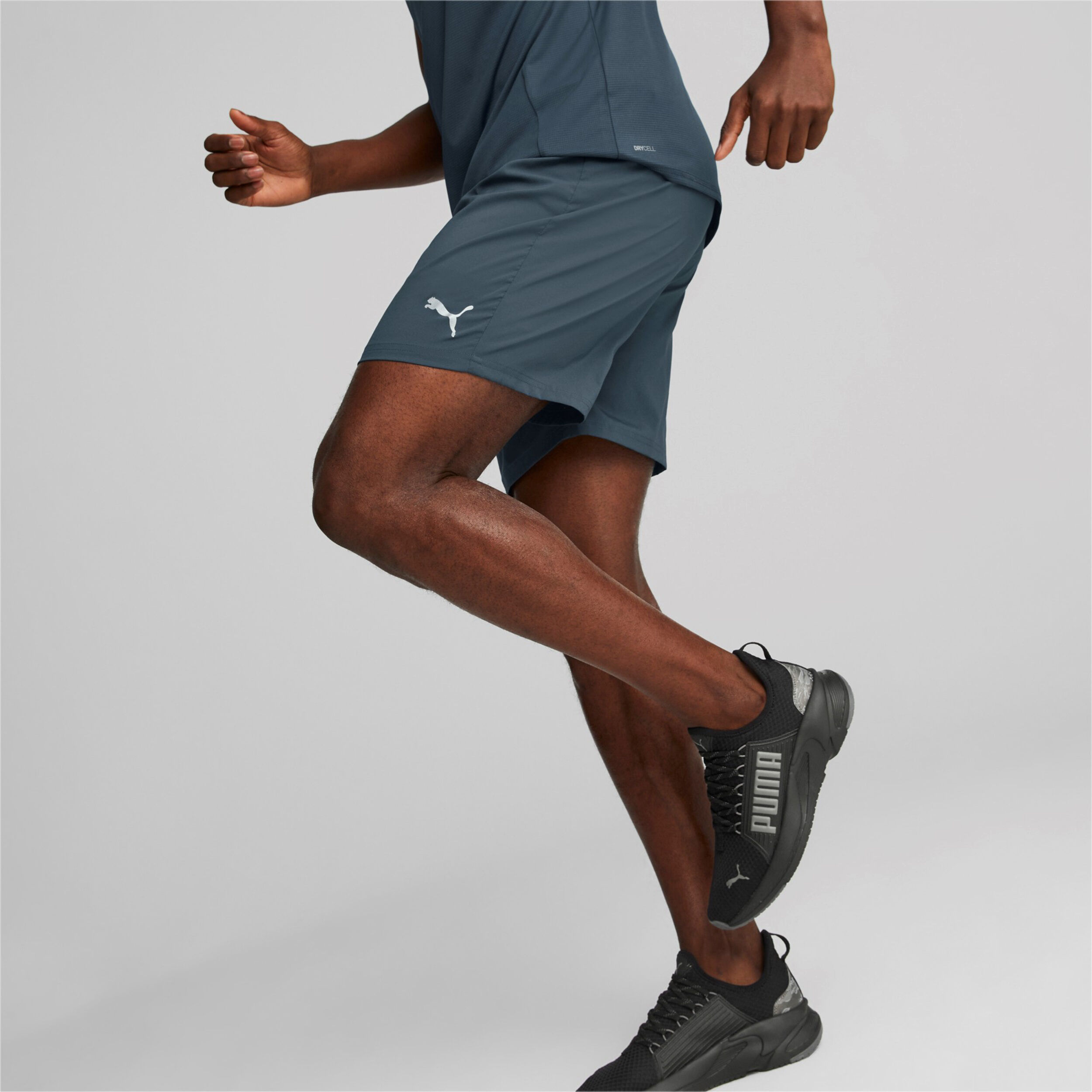 Puma jogging shorts online
