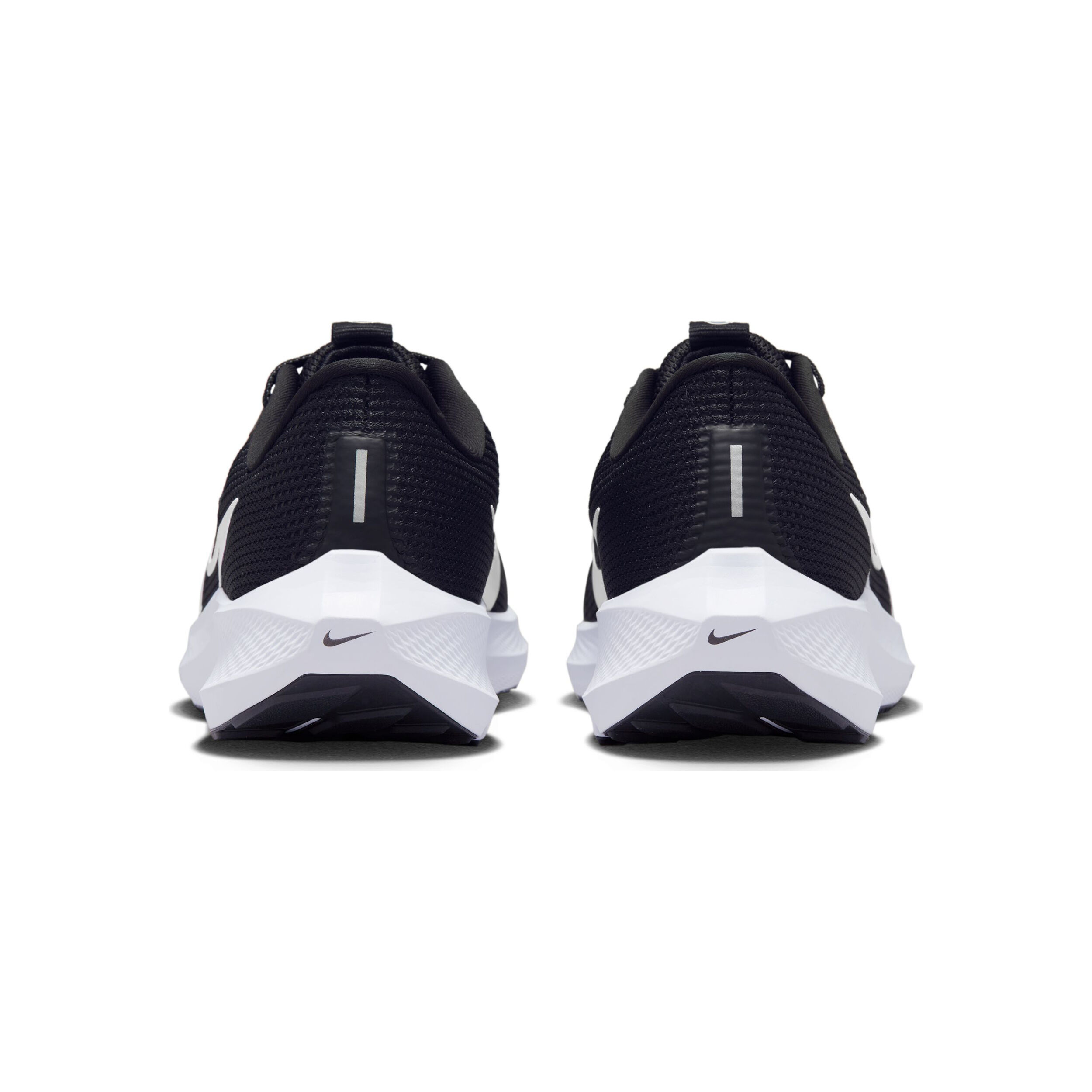 Buy Nike Air Zoom Pegasus 40 Neutral Running Shoe Men Black White online Running Point COM