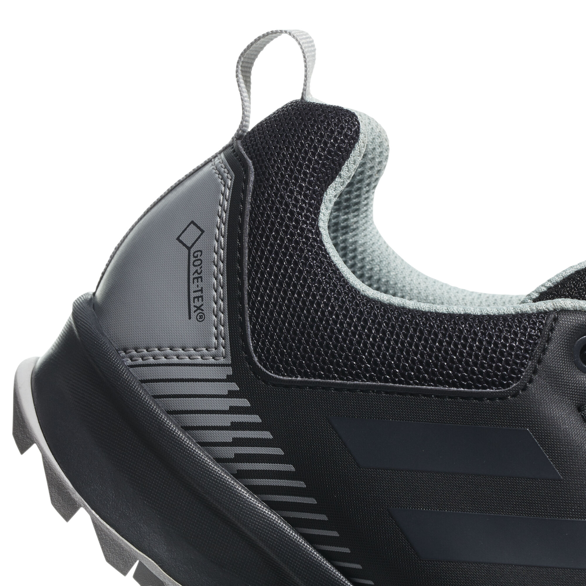 Terrex tracerocker deals gtx w