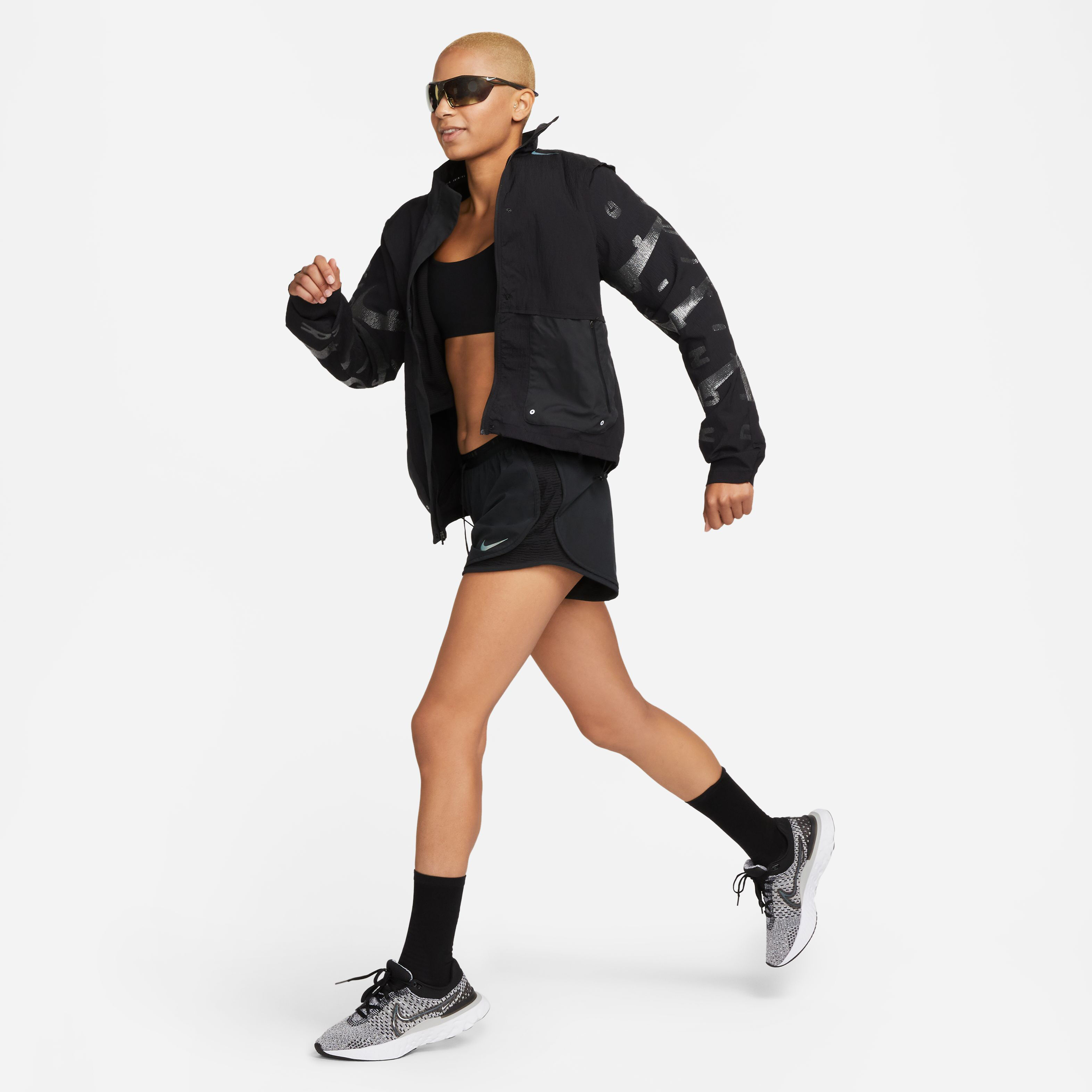 Buy Nike TF Run Division Running Jacket Women Black online