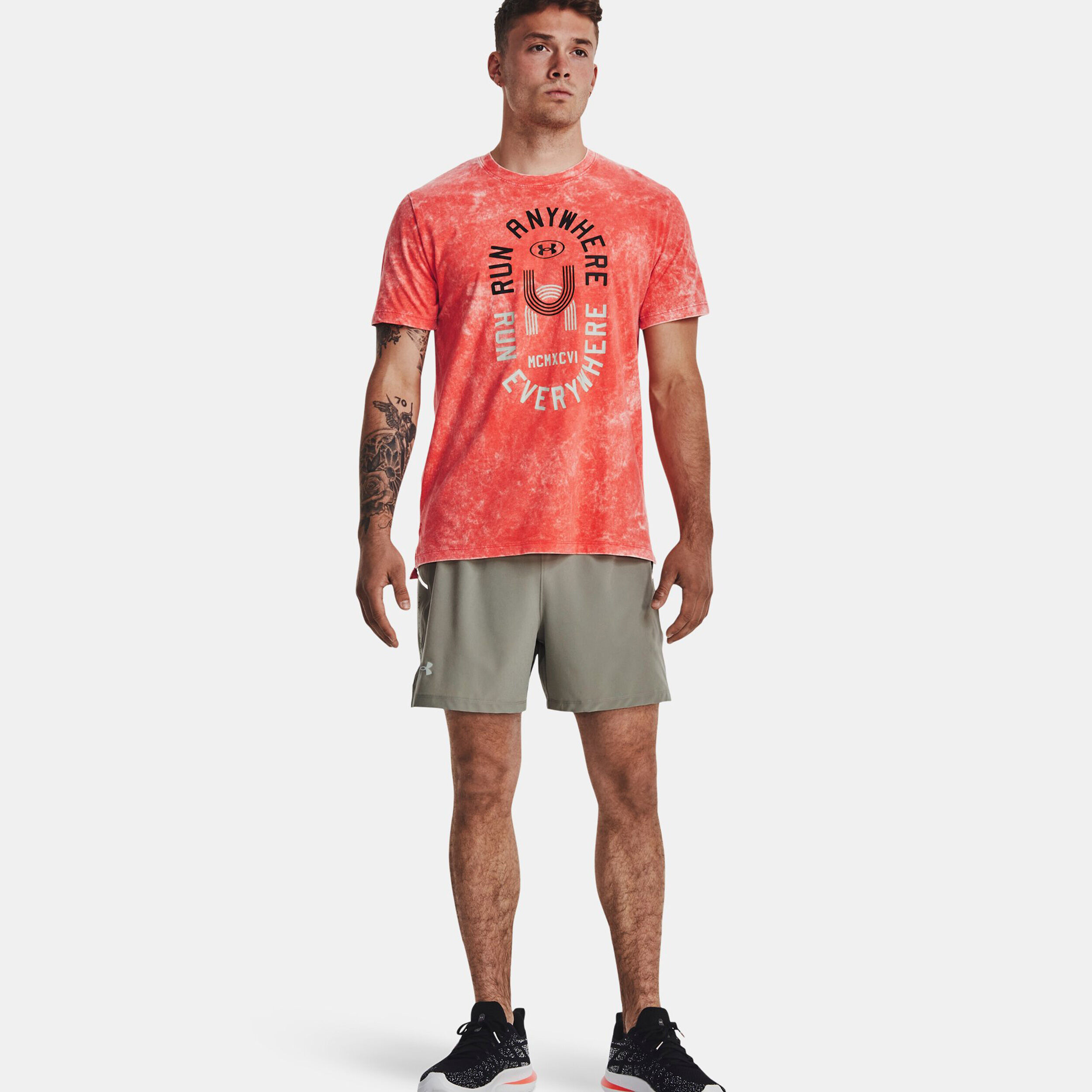 Buy Under Armour Run Everywhere Running Shirt Men Coral online Running Point COM