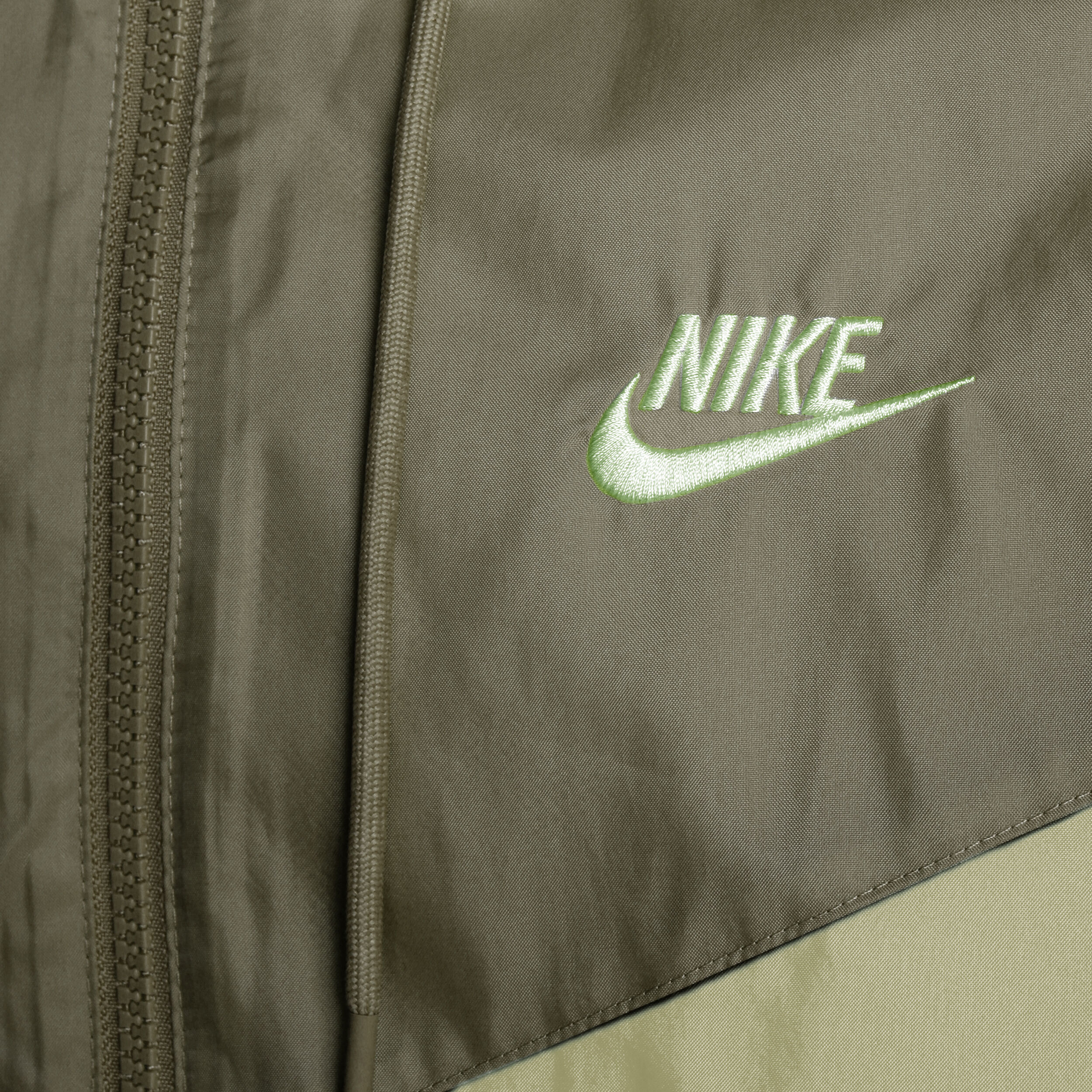 Olive green cheap windbreaker nike