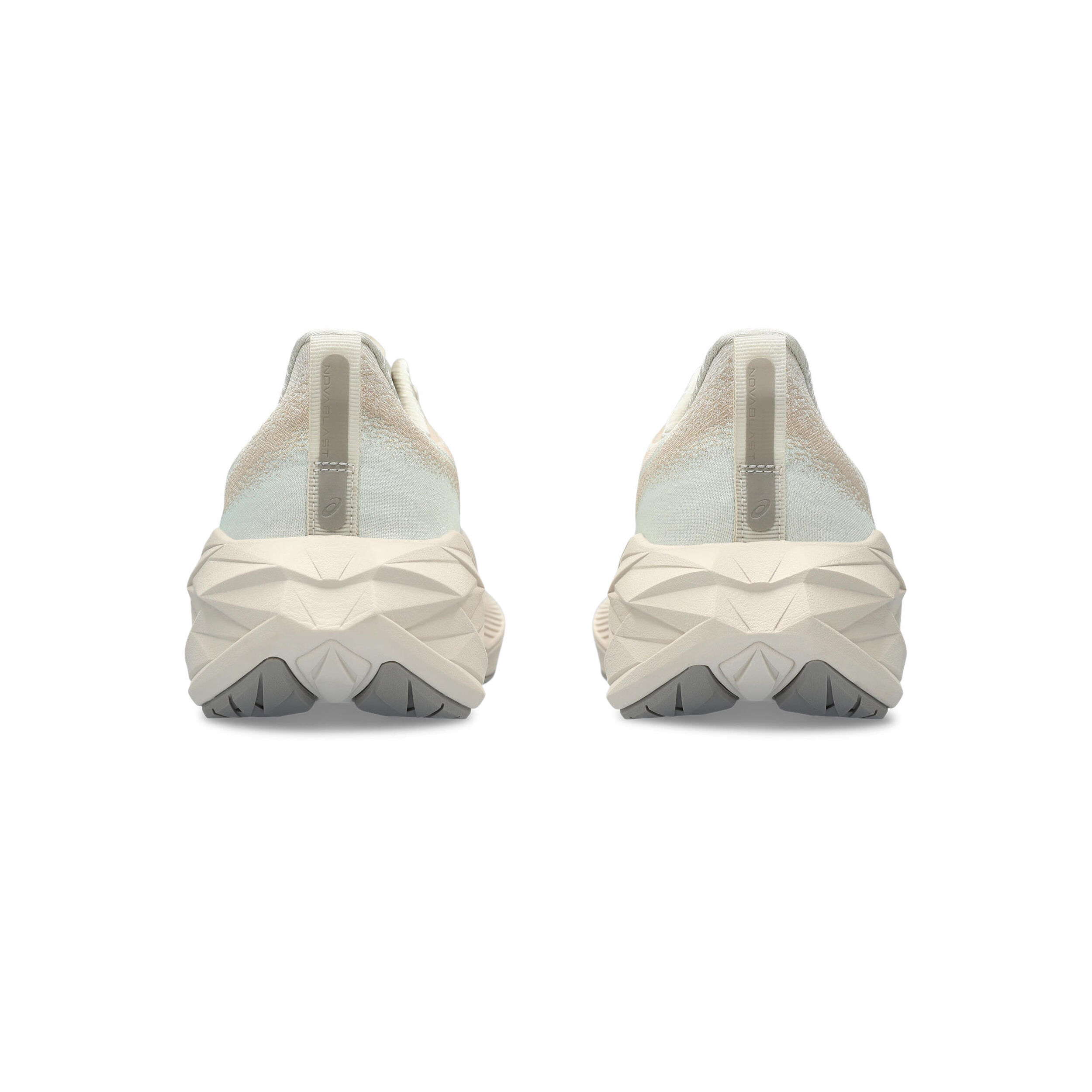 Adidas novablast best sale